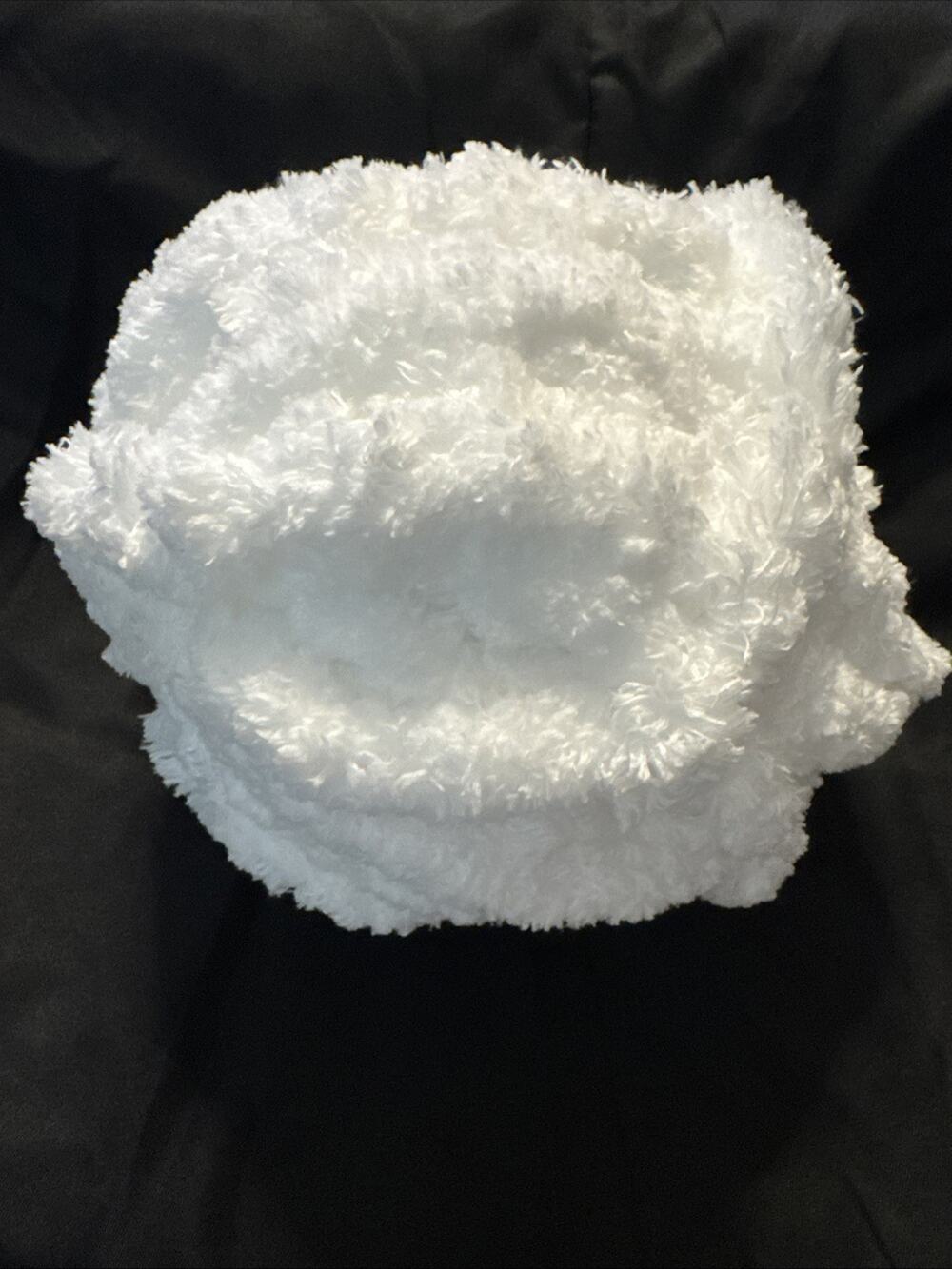 2 New Fluffy Chenille Loops & Threads White Thick Yarn 46 Yds Crochet Knitting